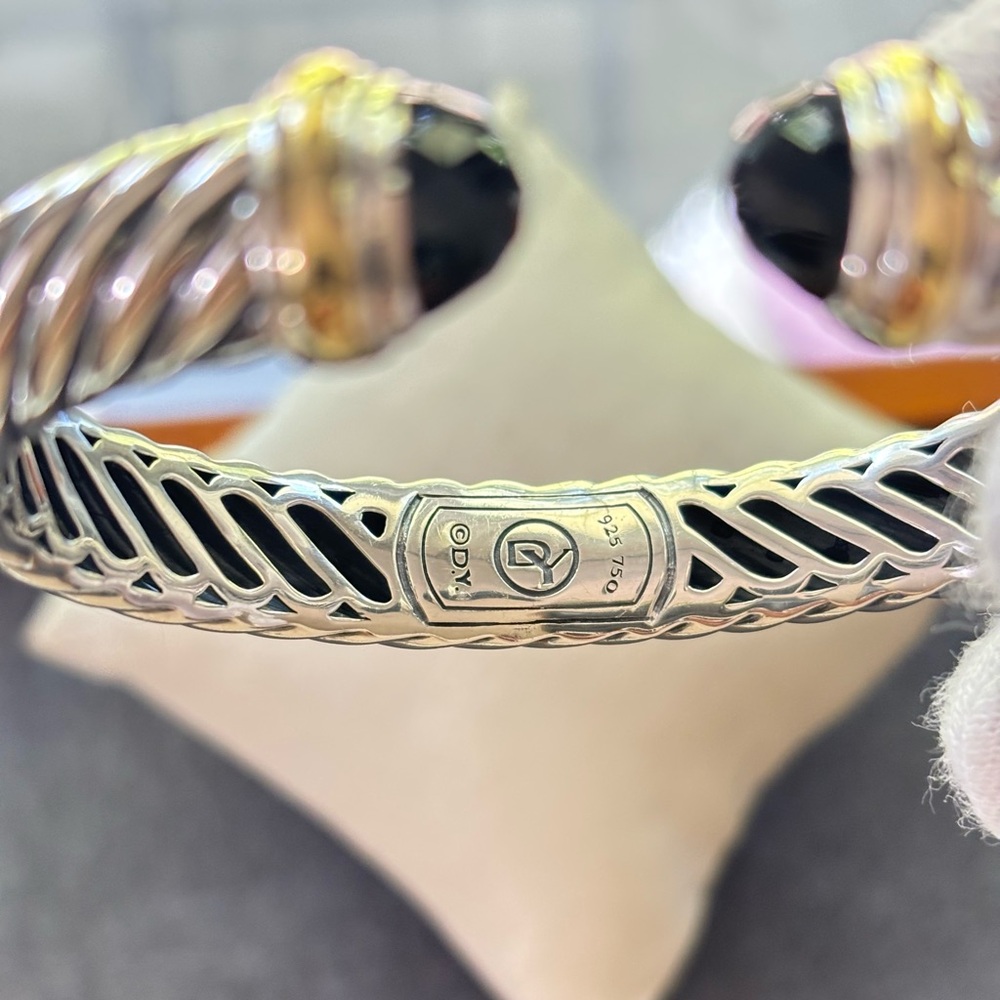 David Yurman 925 & 18k Gold Sculpted Cable Bracelet with Black Onyx-Small - Picture 6 of 9